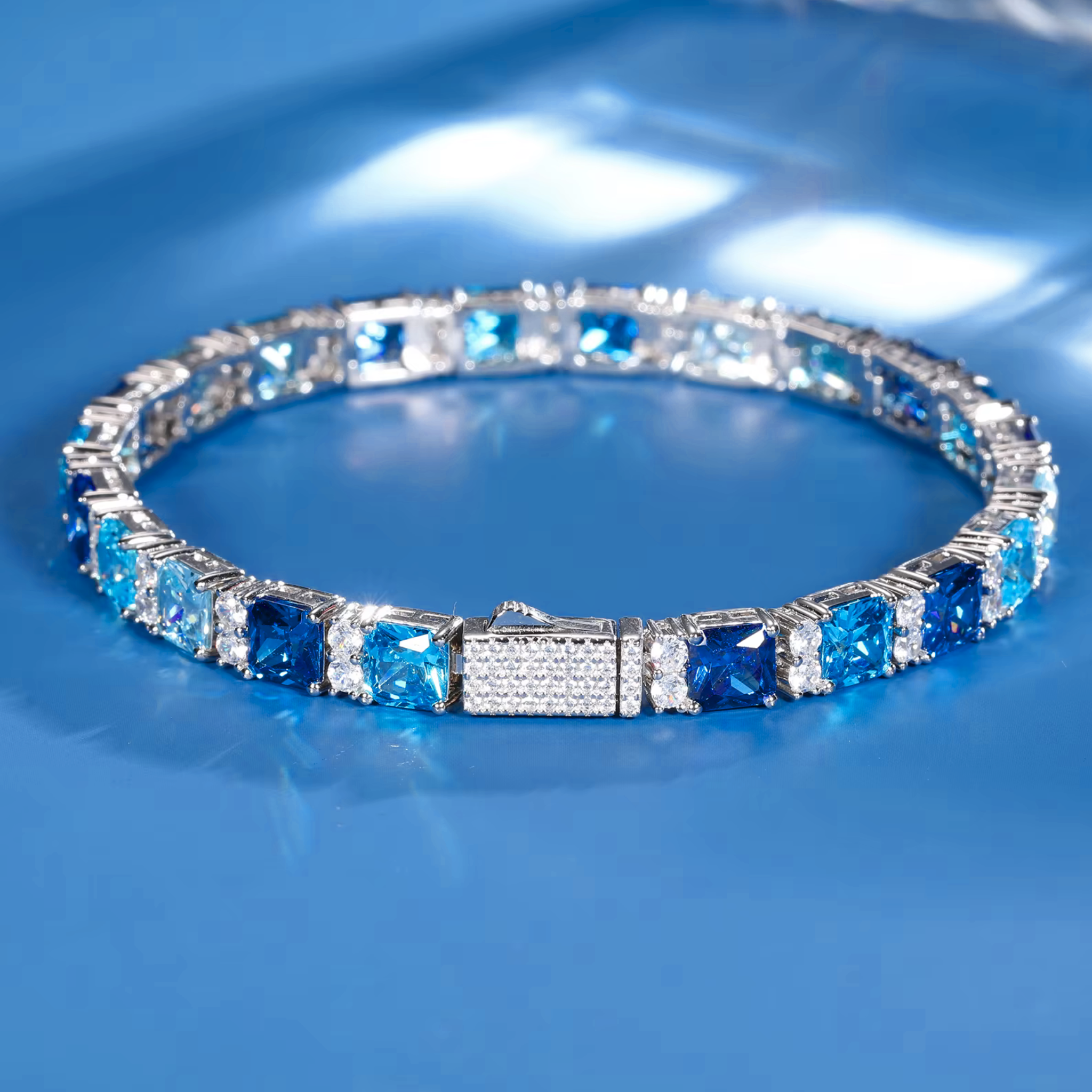 Pulsera cuadrada azul